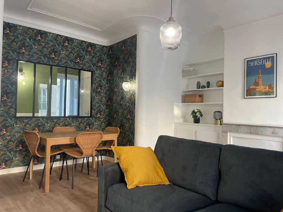 Superbe Appartement Cosy 2 Min Metro Joliette Marseille Luaran gambar